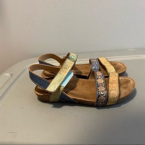 L’Artiste by Spring Step Paldina Multicolor Sandals Size 36